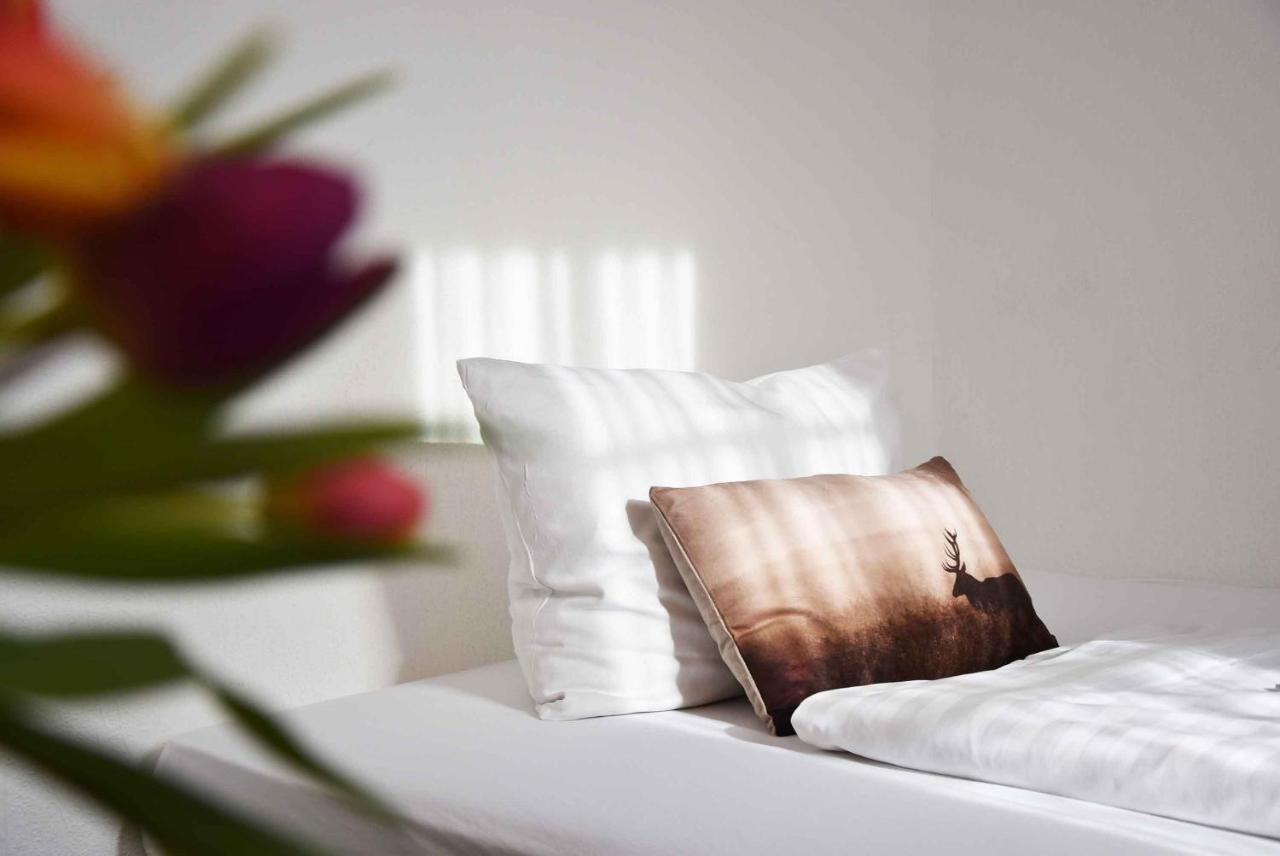 Landhotel Zum Hirsch Unterweissbach エクステリア 写真