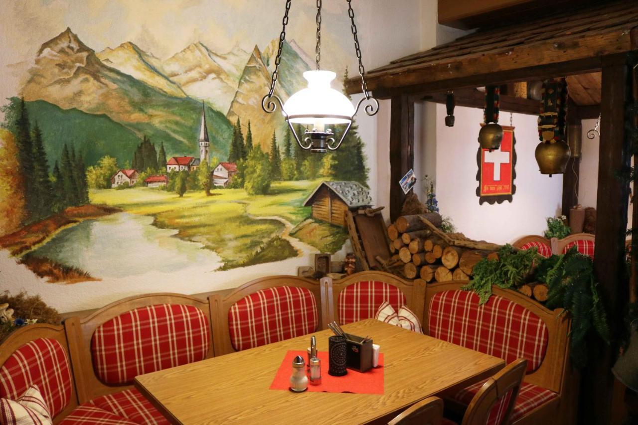 Landhotel Zum Hirsch Unterweissbach エクステリア 写真