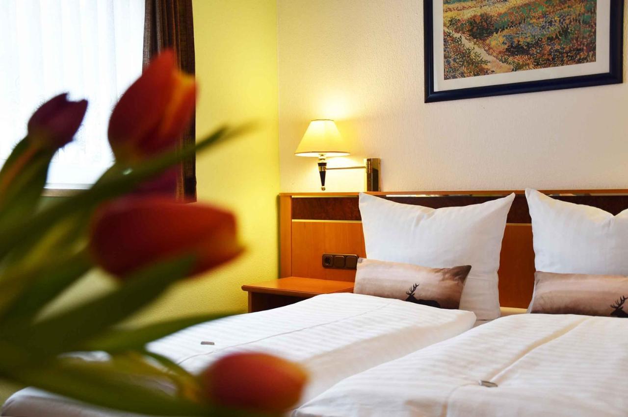 Landhotel Zum Hirsch Unterweissbach エクステリア 写真